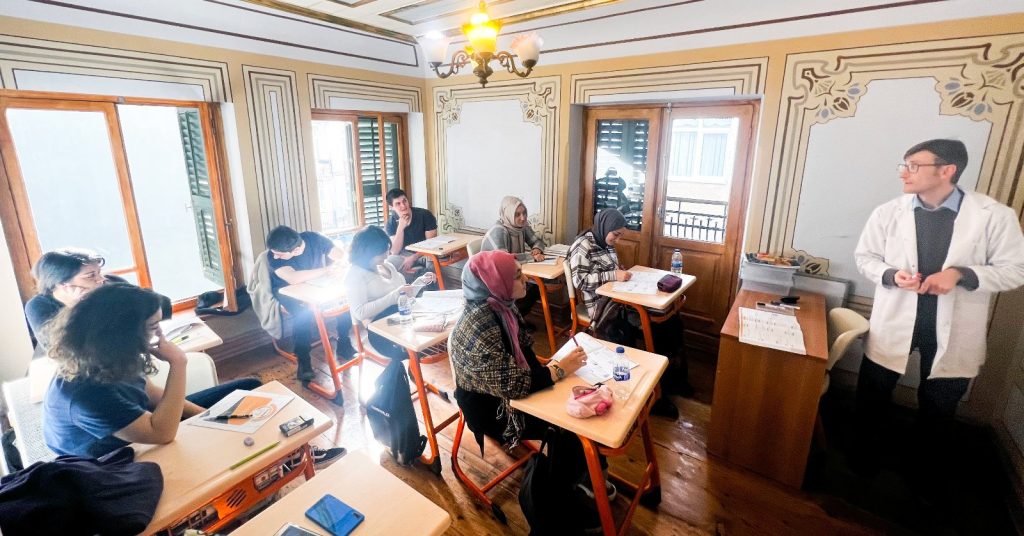 Tarihi sınıfta ders